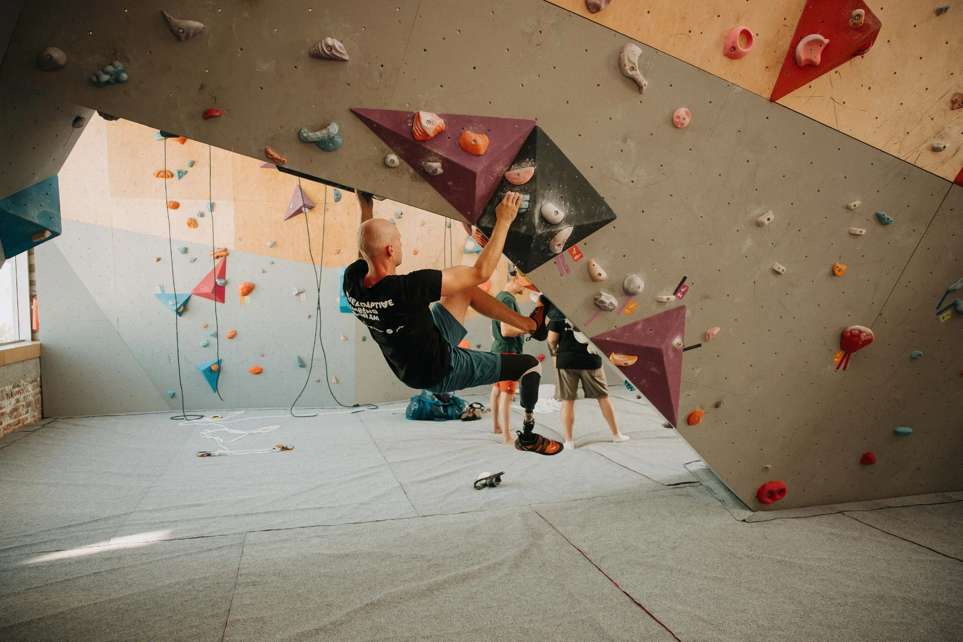 Фото з події «The Adaptive Climbing Program: від теорії на скеледромі до практики на скелях Кам’янця-Подільського»