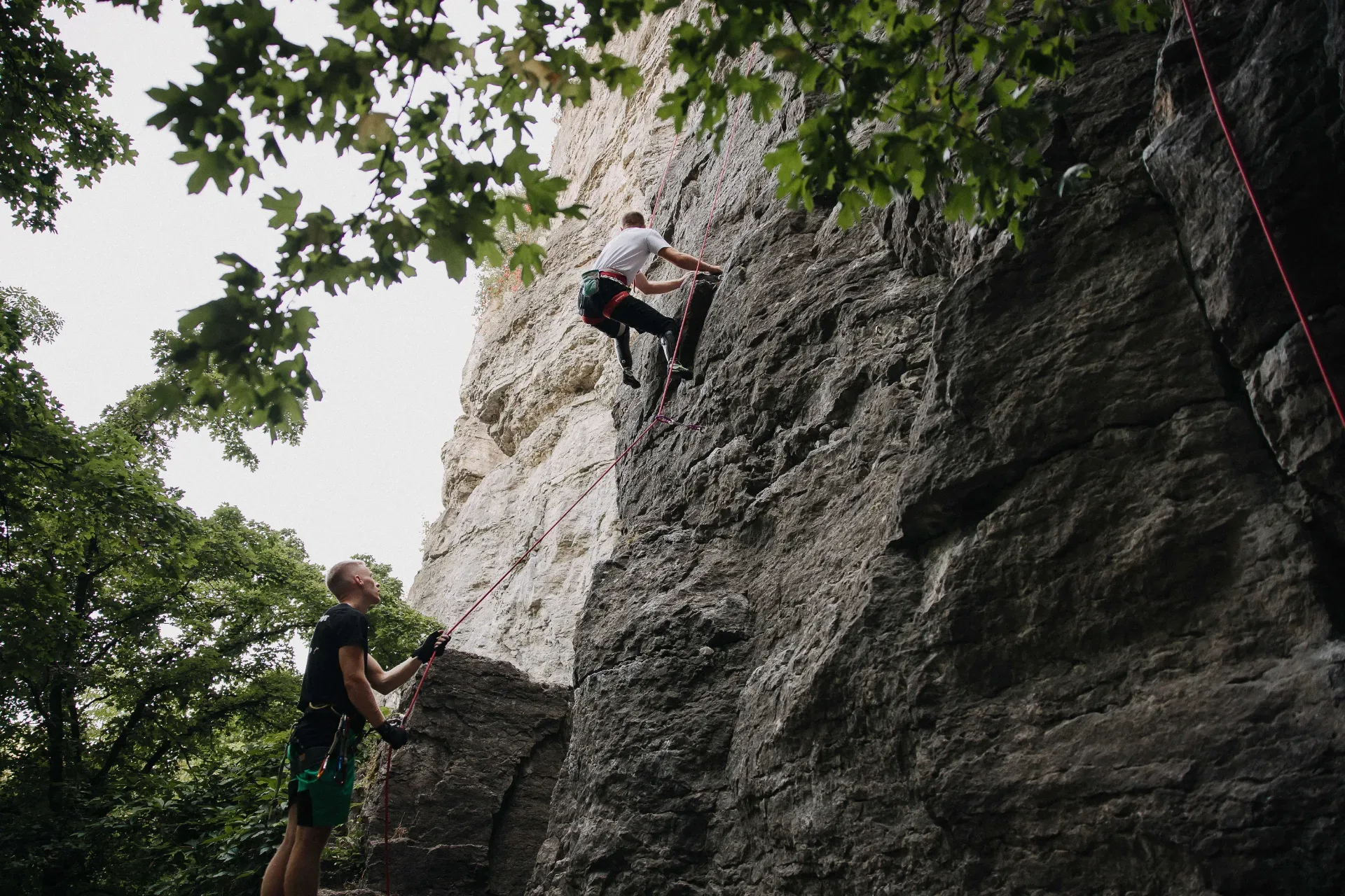 Фото з події «The Adaptive Climbing Program: від теорії на скеледромі до практики на скелях Кам’янця-Подільського»