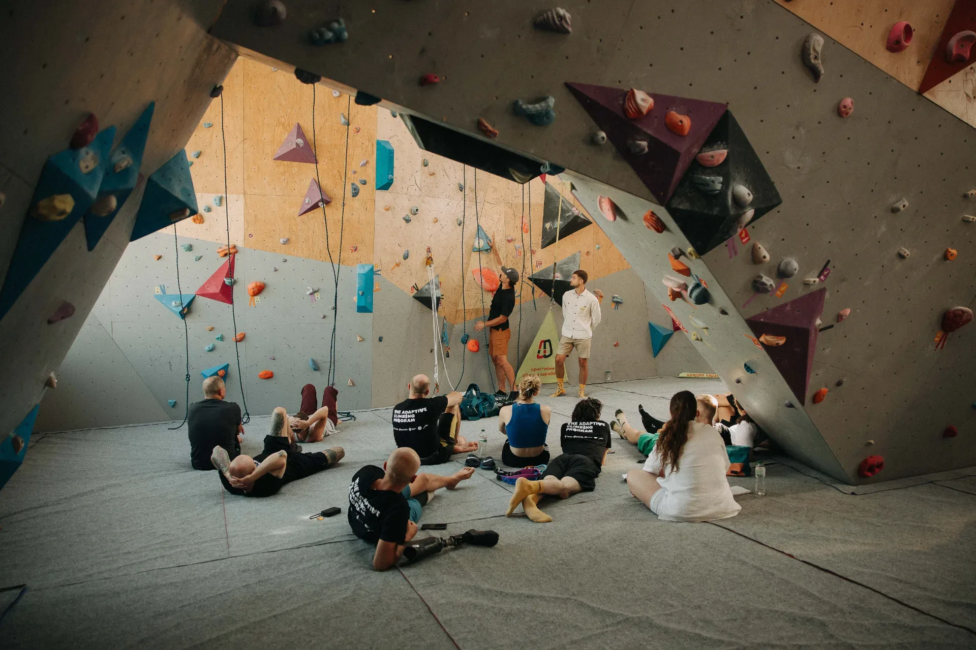 Фото з події «The Adaptive Climbing Program: від теорії на скеледромі до практики на скелях Кам’янця-Подільського»