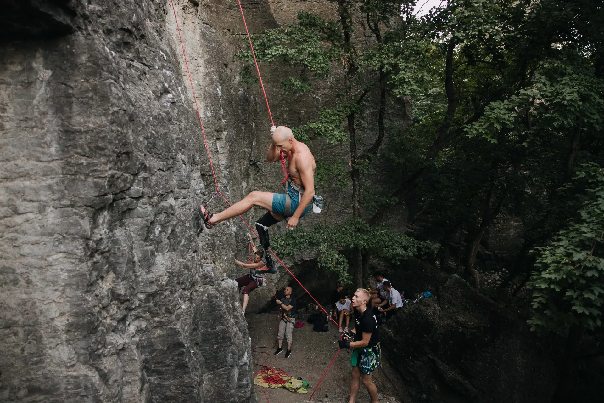 Фото з події «The Adaptive Climbing Program: від теорії на скеледромі до практики на скелях Кам’янця-Подільського»